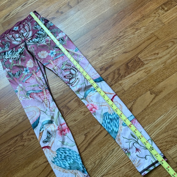 Yoga Democracy pretty in pink butterfly eco friendly leggings XS - Picture 5 of 9